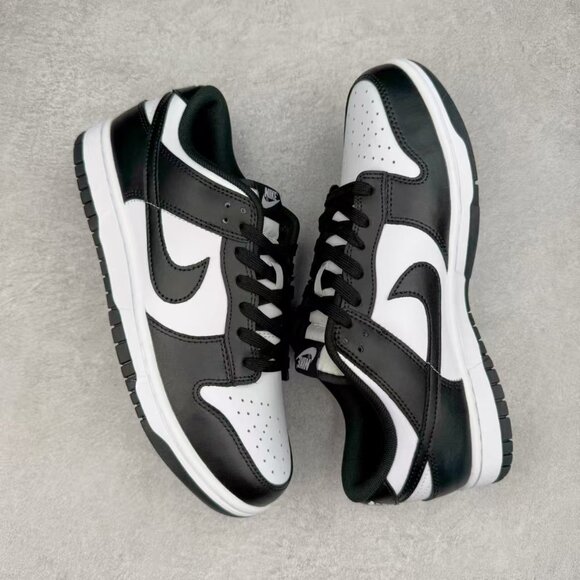 A Comprehensive Analysis of Dunk Shoes: From Basketball Courts to Street Fashion - Picture 1 of 9